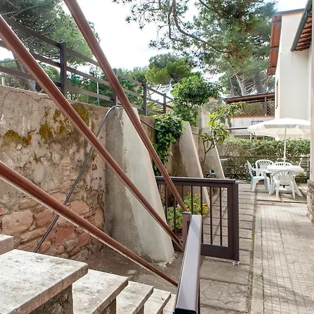 Sabbia 马里纳-迪卡斯塔涅托